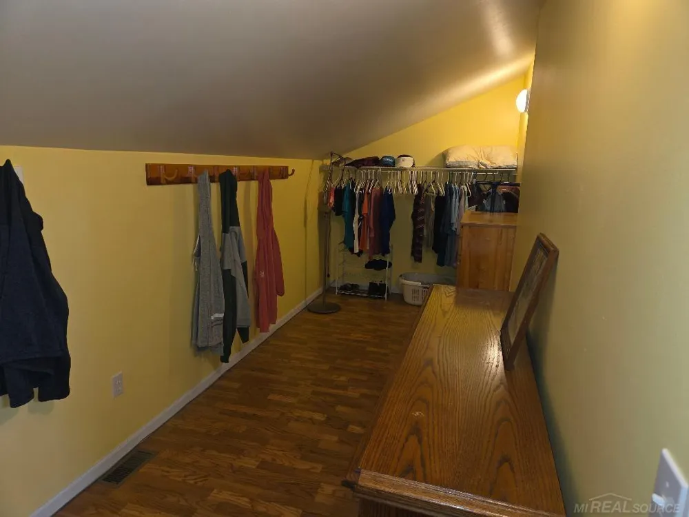 5700 Royal Court Court Butman Township, MI 48624
