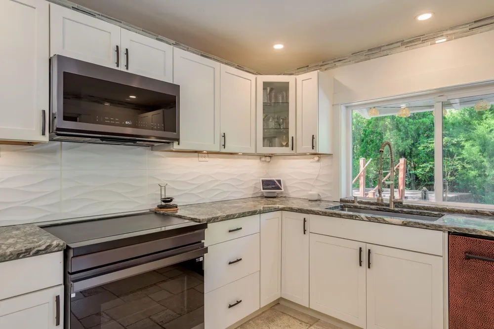 1880 WASHINGTON AVENUE Clearwater, FL 33755