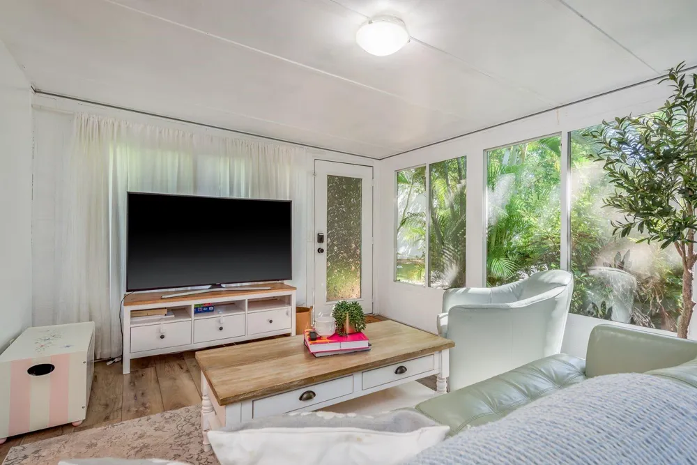1880 WASHINGTON AVENUE Clearwater, FL 33755
