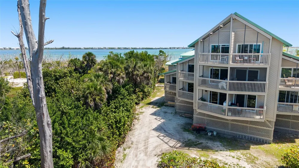 9200 LITTLE GASPARILLA #304 Placida, FL 33946