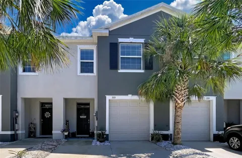 3313 PLEASANT WILLOW COURT
