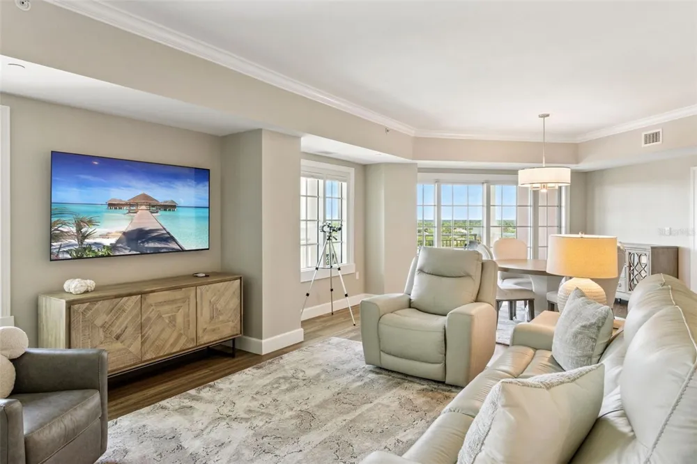 7593 GATHERING DRIVE #503 Reunion, FL 34747