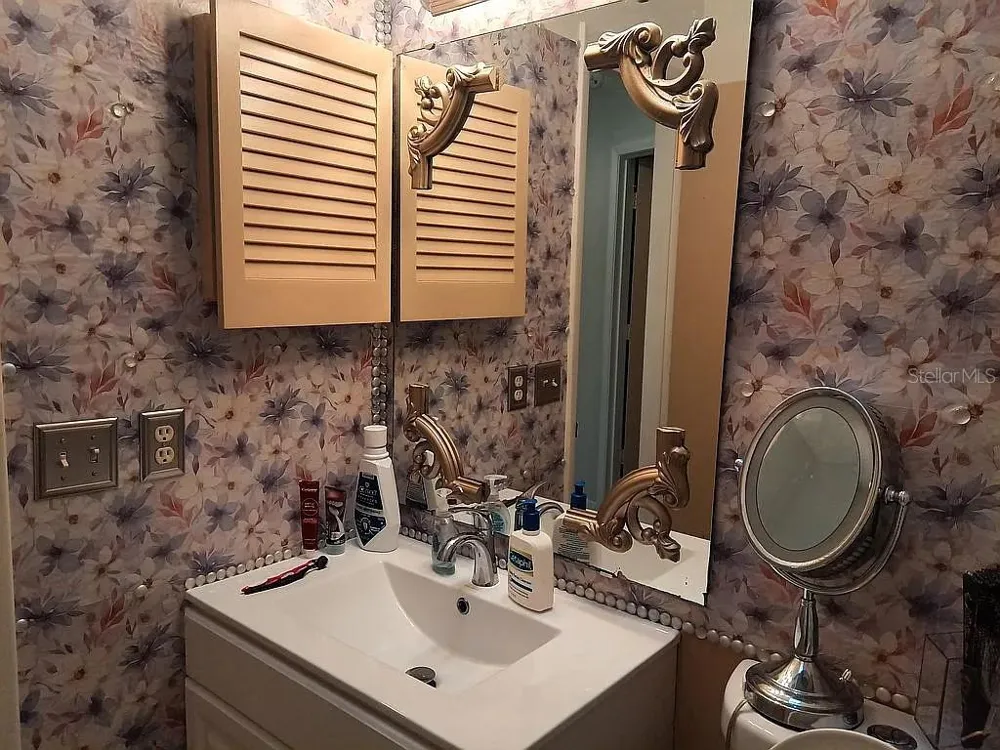 5366 ROYAL PALM AVENUE #5366 Sarasota, FL 34234