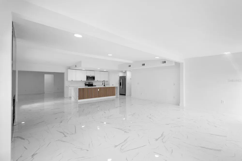 1511 E HORATIO AVENUE Maitland, FL 32751