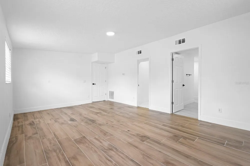 1511 E HORATIO AVENUE Maitland, FL 32751