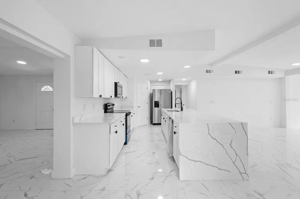 1511 E HORATIO AVENUE Maitland, FL 32751