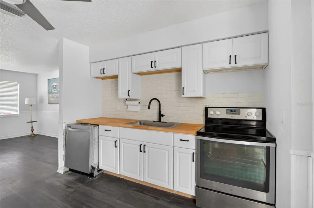 1934 FLAMINGO DRIVE North Fort Myers, FL 33917