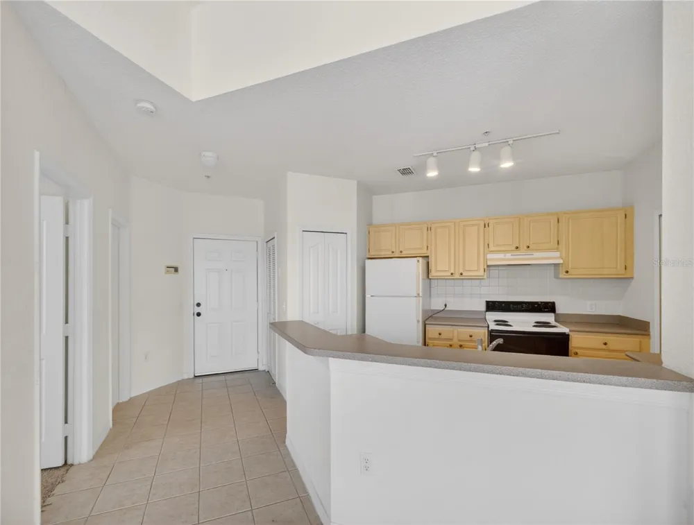 1100 LAKE SHADOW CIRCLE #2307 Maitland, FL 32751