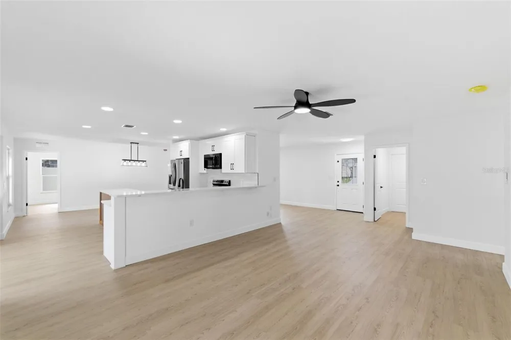 11180 113TH AVENUE Largo, FL 33778