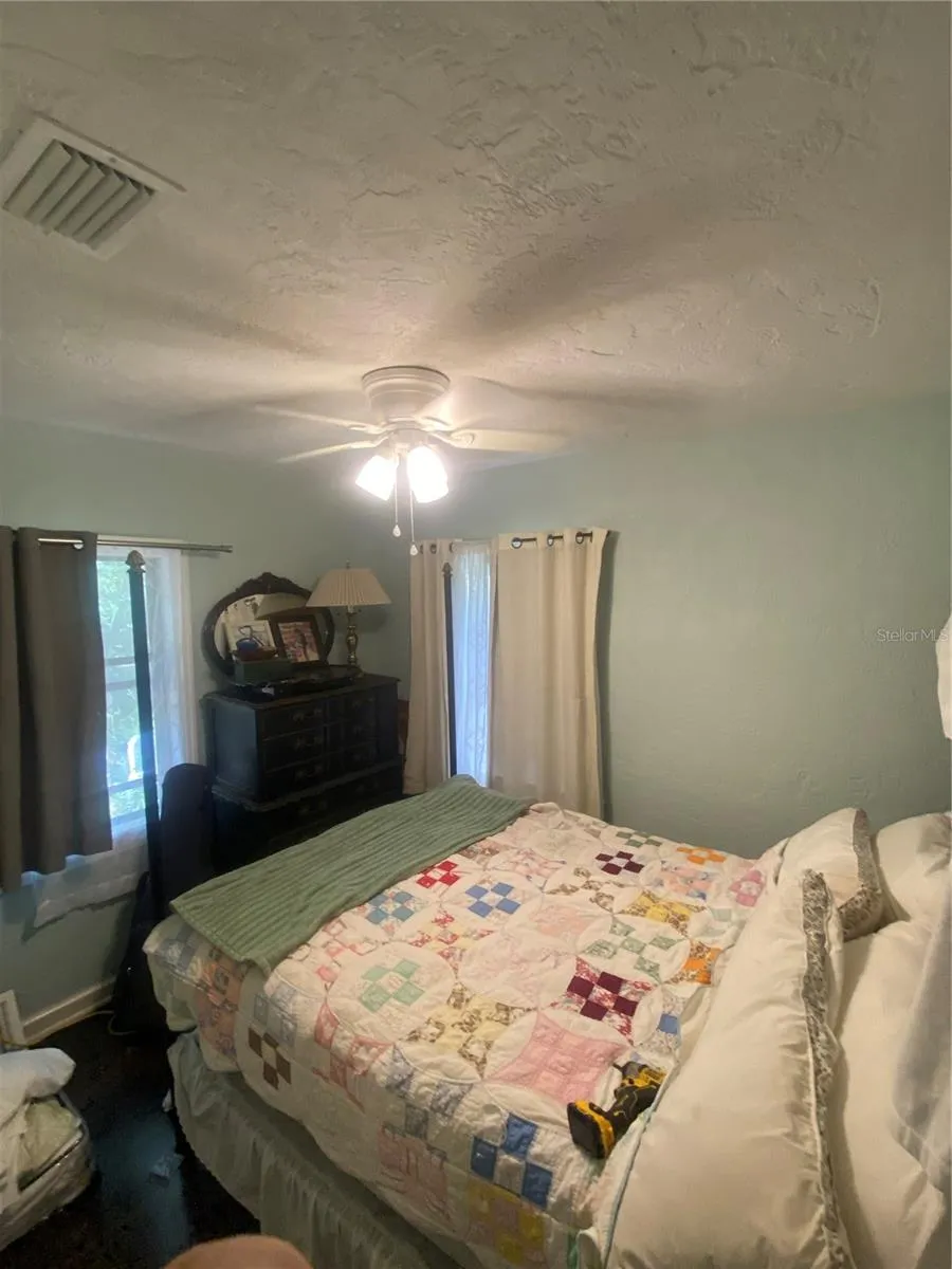 1231 NE 9TH STREET W Gainesville, FL 32601