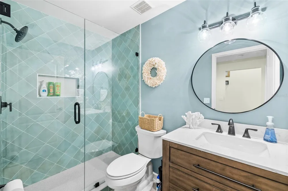5231 MAHOGANY RUN AVENUE #325 Sarasota, FL 34241