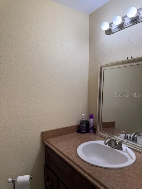 400 S HOWARD AVENUE Lakeland, FL 33815