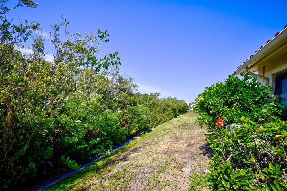 10134 REGAL DRIVE #1 Largo, FL 33774