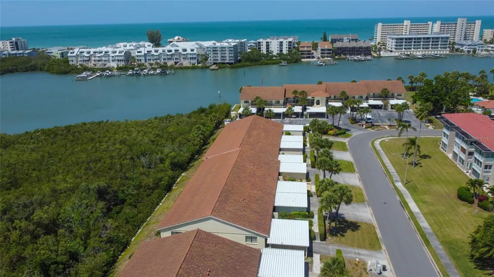 10134 REGAL DRIVE #1 Largo, FL 33774