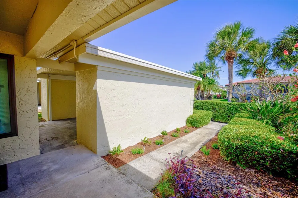 10134 REGAL DRIVE #1 Largo, FL 33774