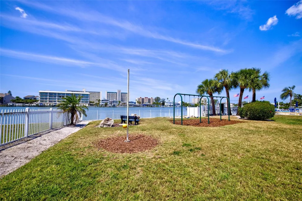 10134 REGAL DRIVE #1 Largo, FL 33774