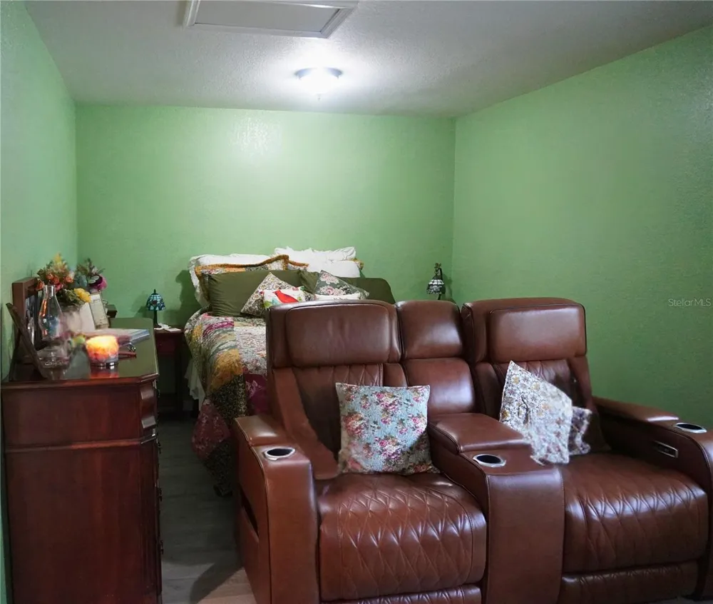 11717 E SALMON DRIVE Floral City, FL 34436
