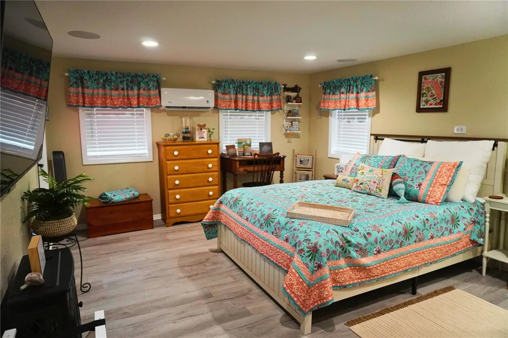 11717 E SALMON DRIVE Floral City, FL 34436