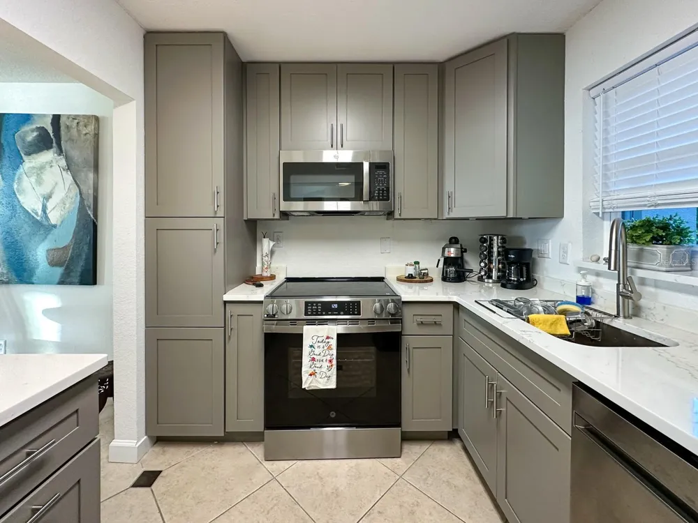 7920 SUN ISLAND DRIVE S #102 South Pasadena, FL 33707