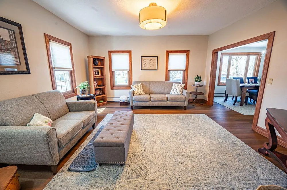 438 W Kinne Street Ellsworth, WI 54011