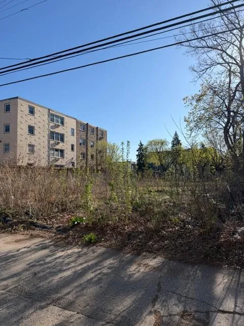 2542 Blaisdell Avenue Minneapolis, MN 55404