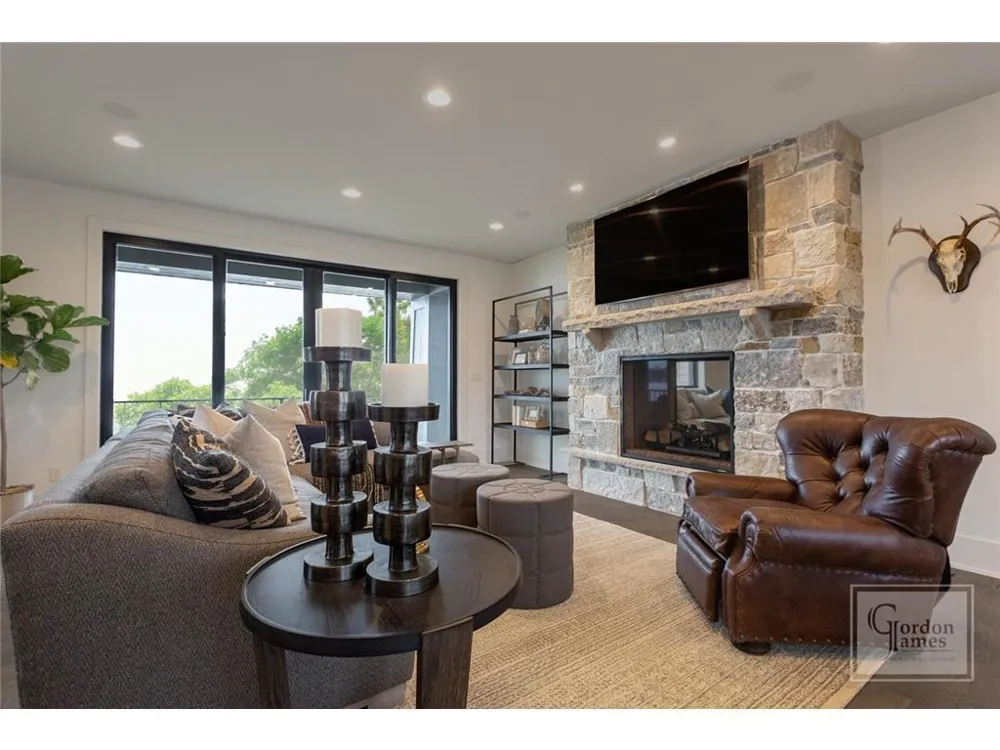 2535 Pioneer Trail Medina, MN 55340