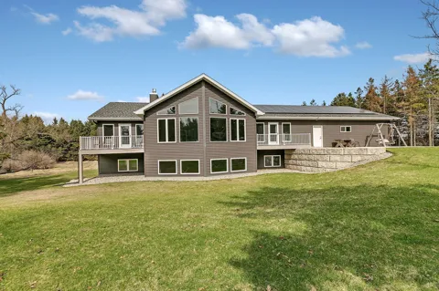 1315 Karnis Drive NW