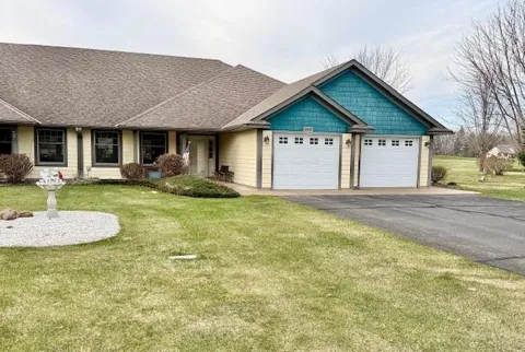 2015 Highland Circle E