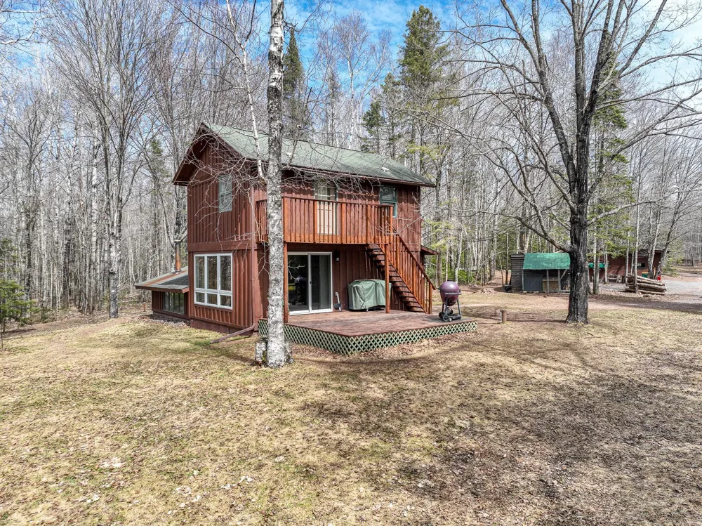 5190 E Koenen Road South Range, WI 54874
