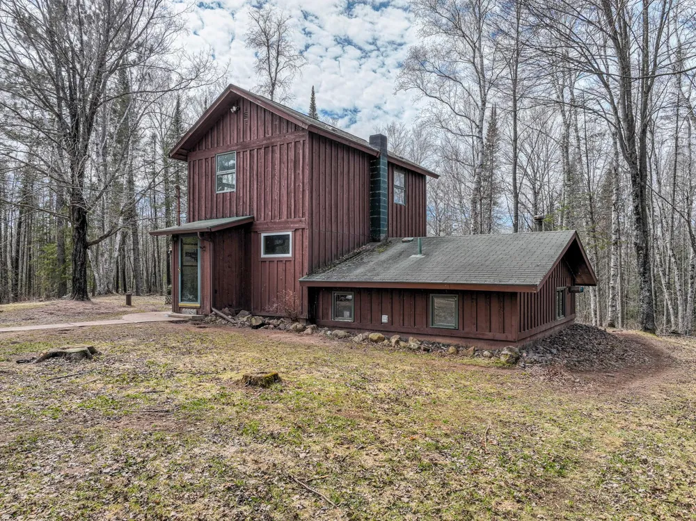 5190 E Koenen Road South Range, WI 54874