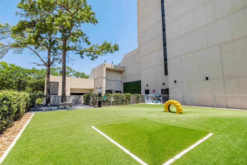 14703 Park Row #901 Houston, TX 77079