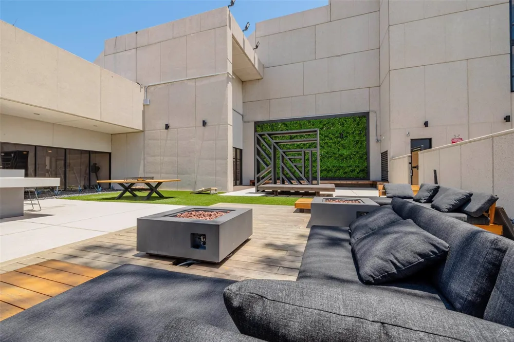 14703 Park Row #901 Houston, TX 77079