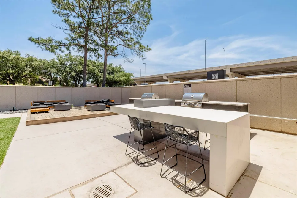 14703 Park Row #901 Houston, TX 77079