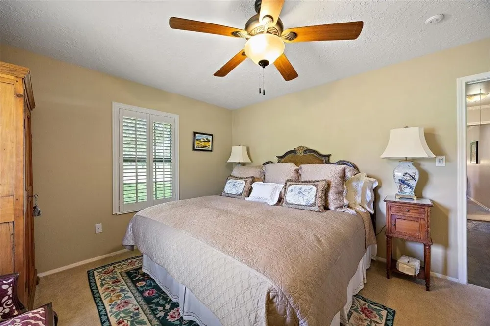 12392 Fm 355 Trinity, TX 75862