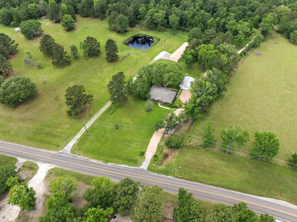 12392 Fm 355 Trinity, TX 75862