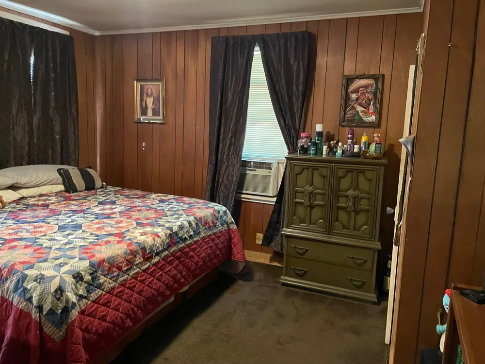 703 E Terrell Avenue Crockett, TX 75835
