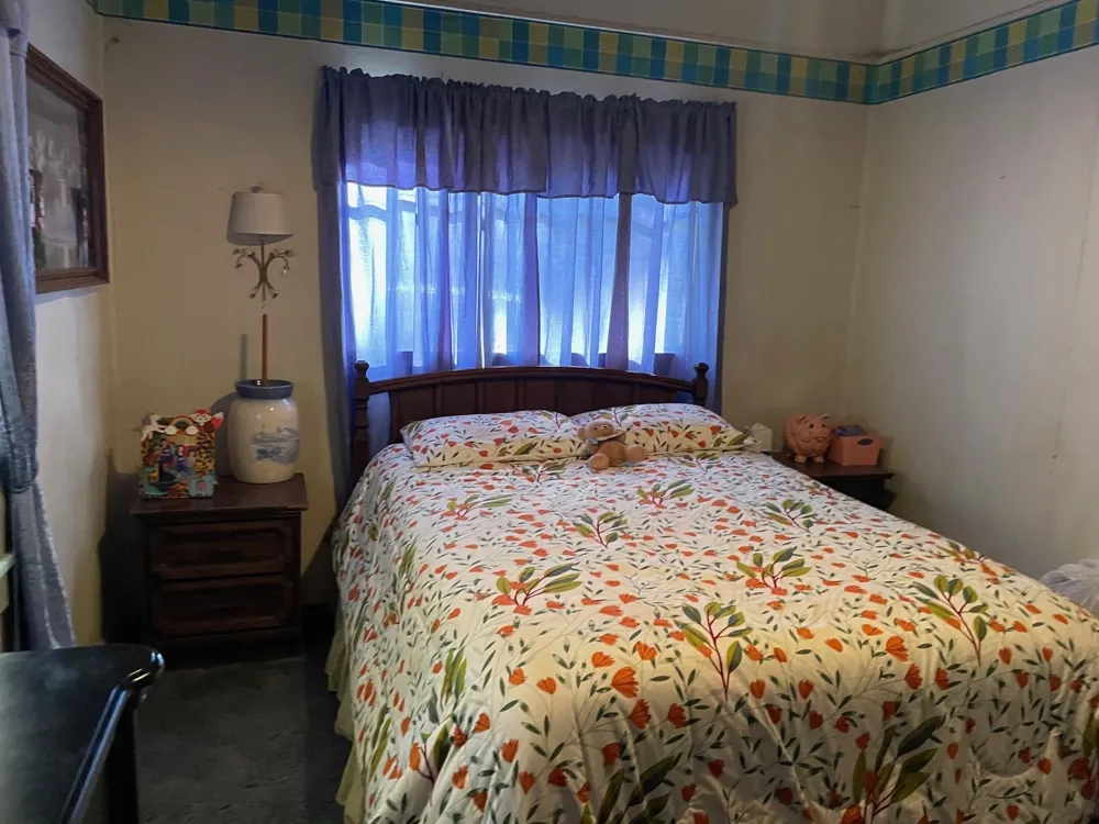 703 E Terrell Avenue Crockett, TX 75835