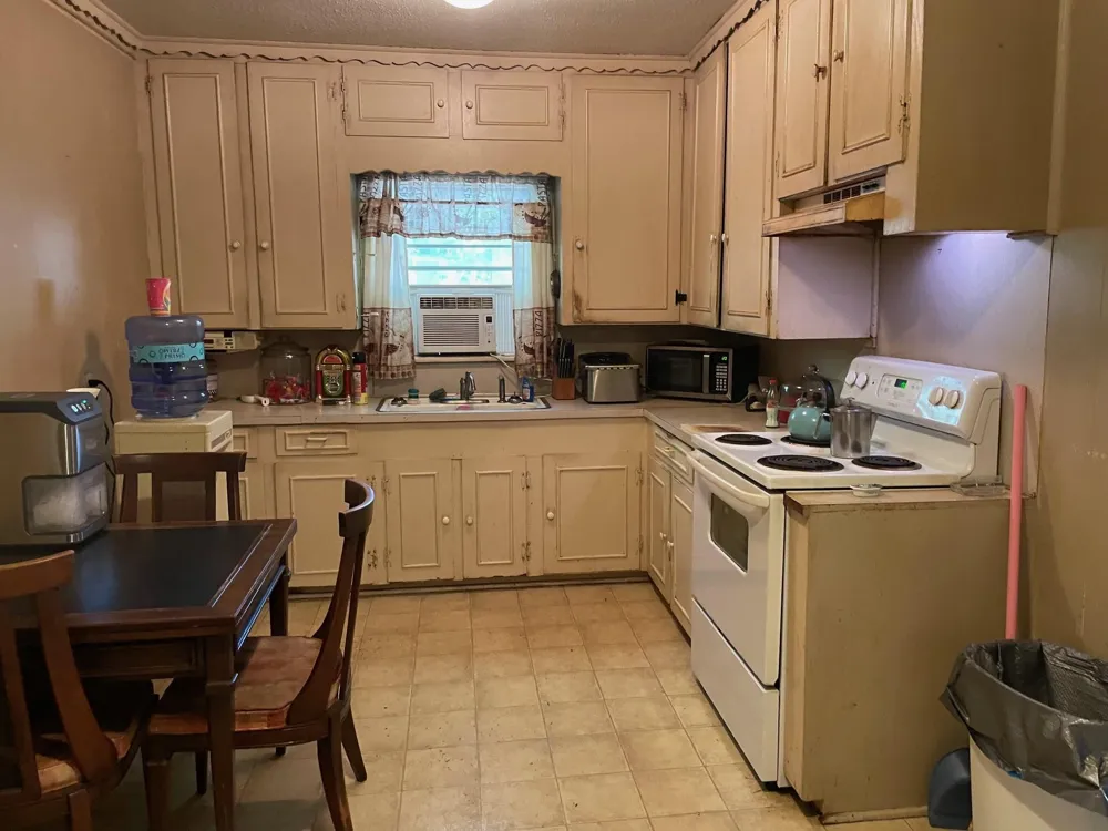 703 E Terrell Avenue Crockett, TX 75835