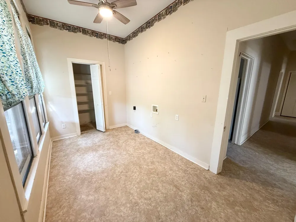 405 S 10th Street Crockett, TX 75835