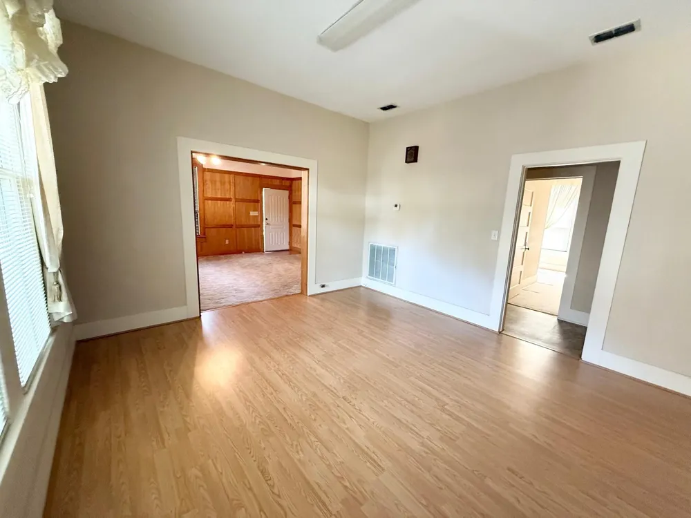 405 S 10th Street Crockett, TX 75835