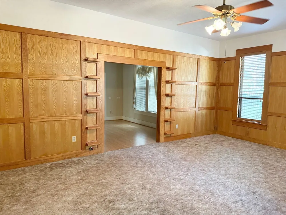 405 S 10th Street Crockett, TX 75835