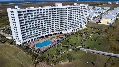 1401 E Beach Drive #109