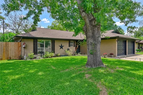 908 Pine Drive
