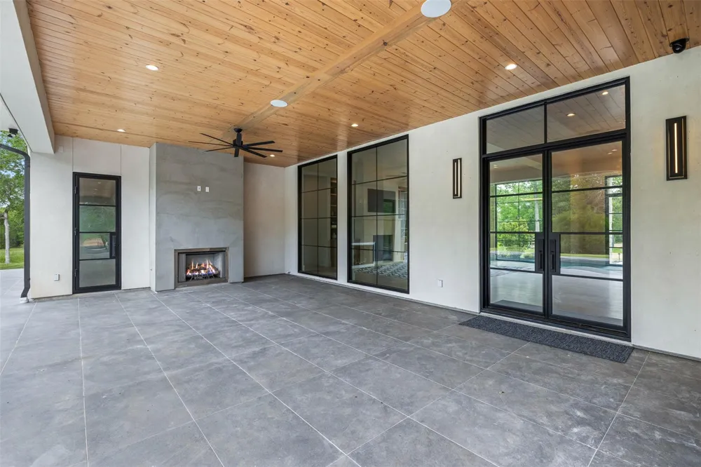 770 S Weyand Road Round Top, TX 78954