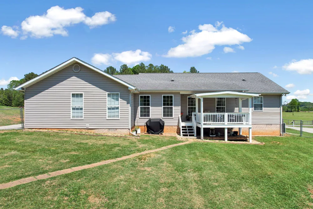 241 County Road 158 Riceville, TN 37370