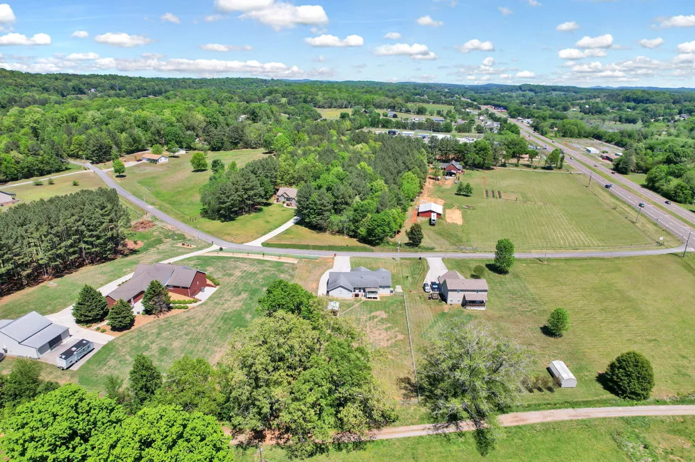 241 County Road 158 Riceville, TN 37370