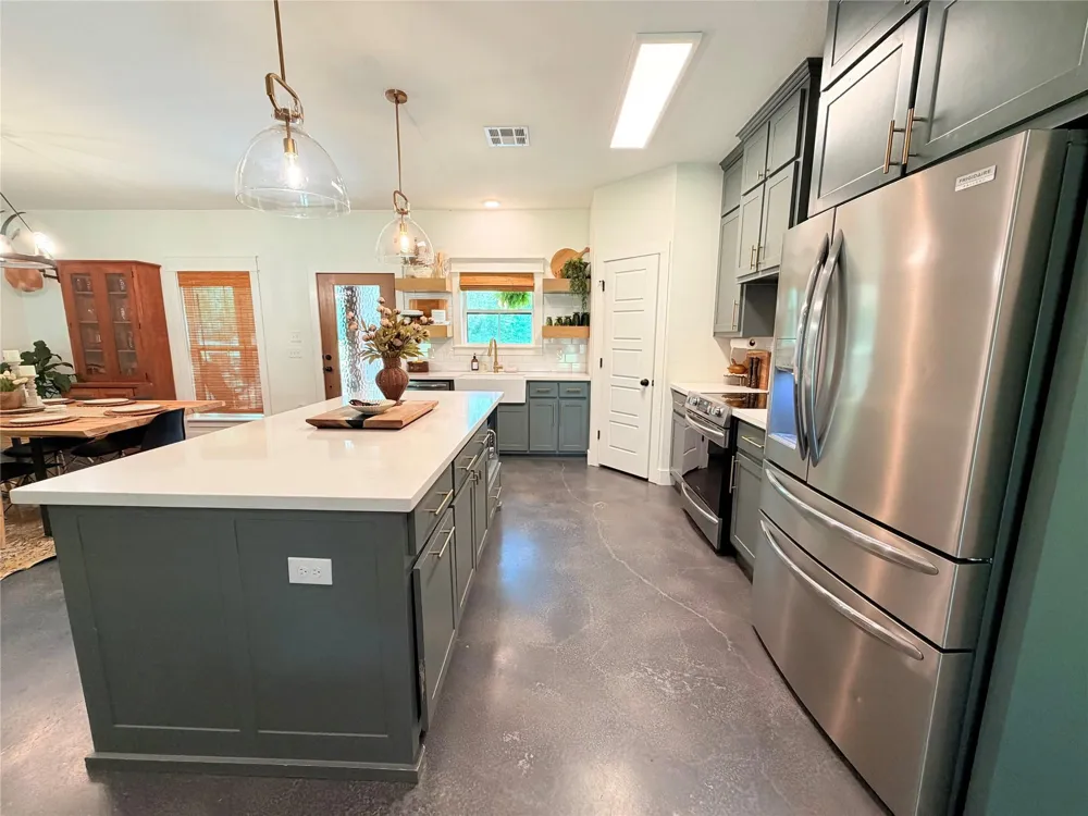 2950 County Road 4375 Woodville, TX 75979
