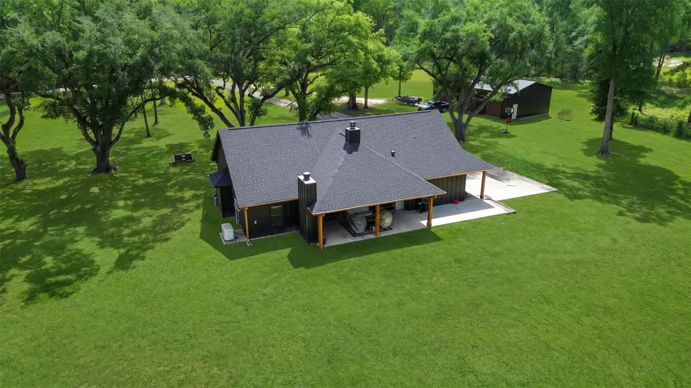 2950 County Road 4375 Woodville, TX 75979