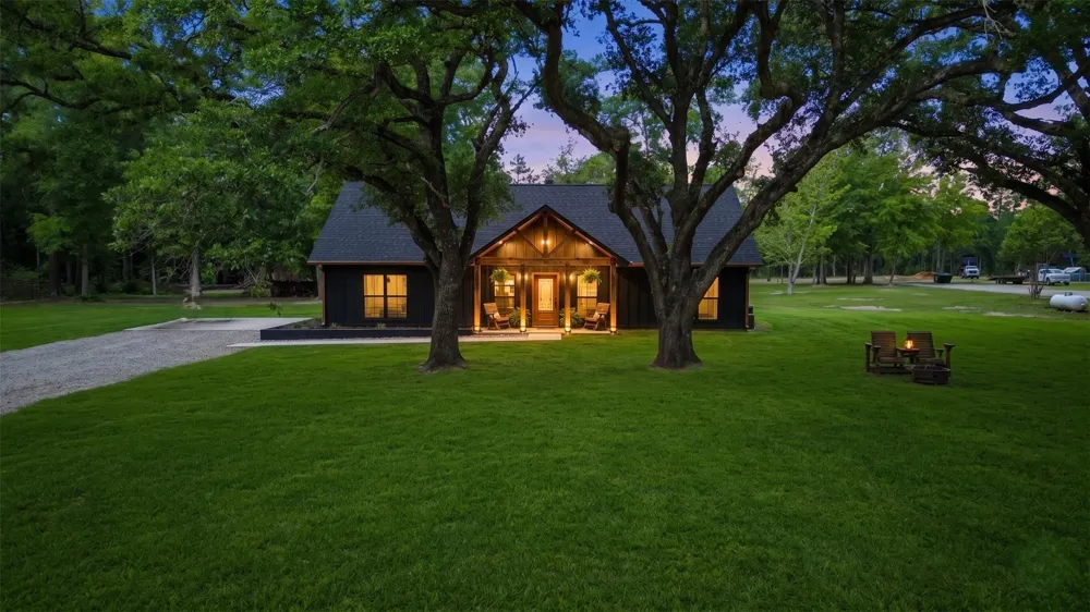2950 County Road 4375 Woodville, TX 75979