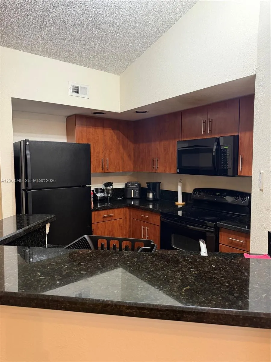 12950 VISTA ISLES DRIVE #424